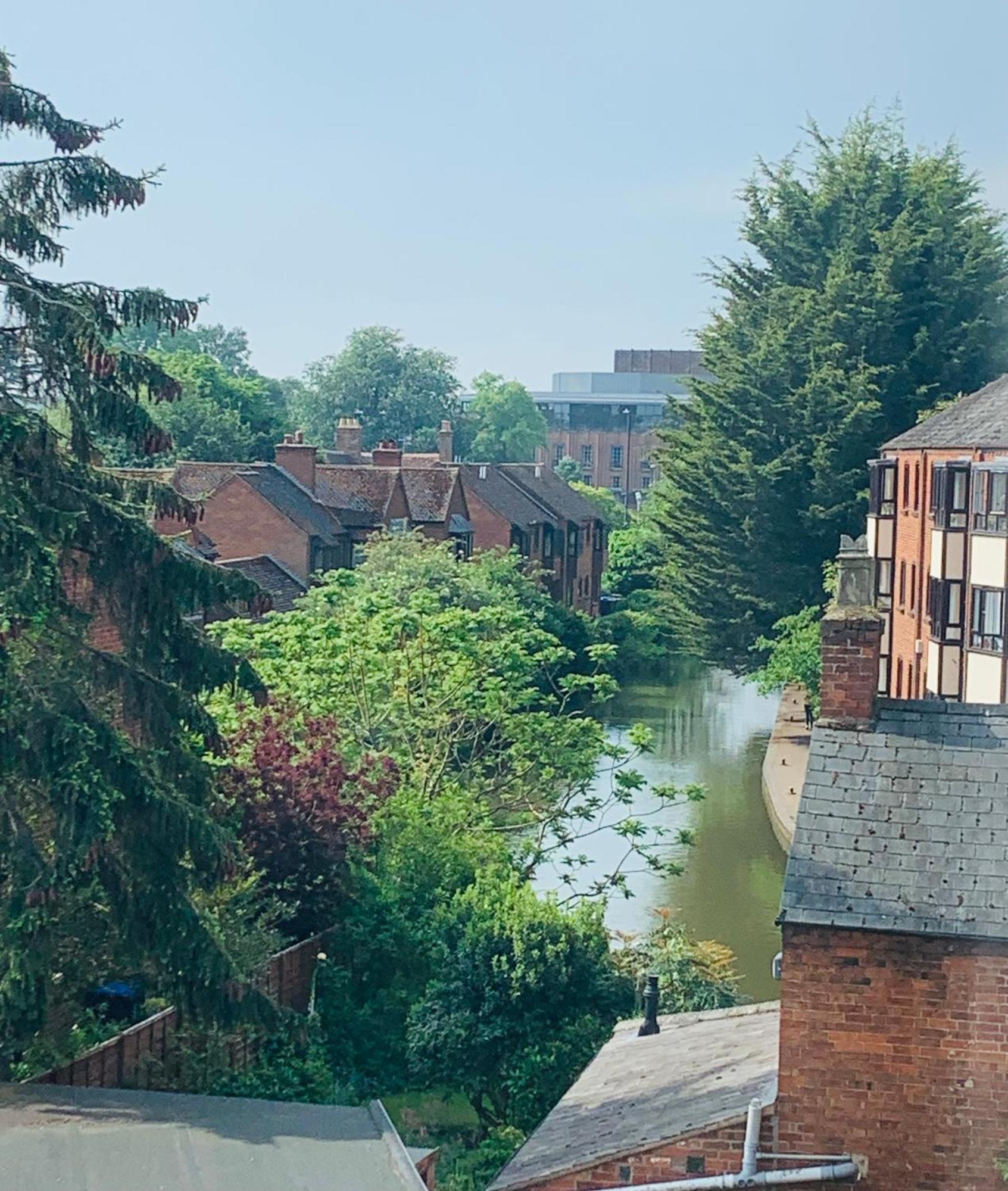 Stratford Upon Avon: 2 Bed Town Centre Apartment, Parking For One Car エクステリア 写真